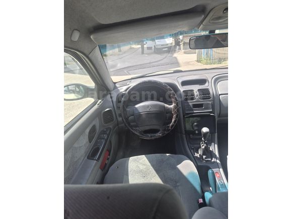 Sahibinden Renault Laguna 2.0 RXE 1999 Model