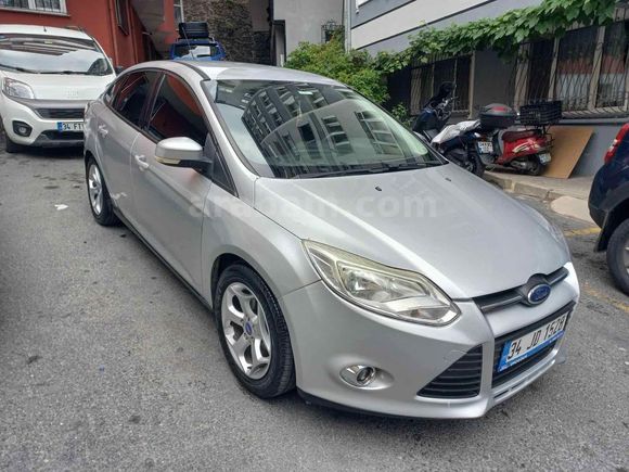 Sahibinden Ford Focus 1.6 Ti-VCT Trend 2012 Model İstanbul