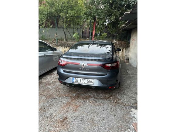  Memurdan Megane  4