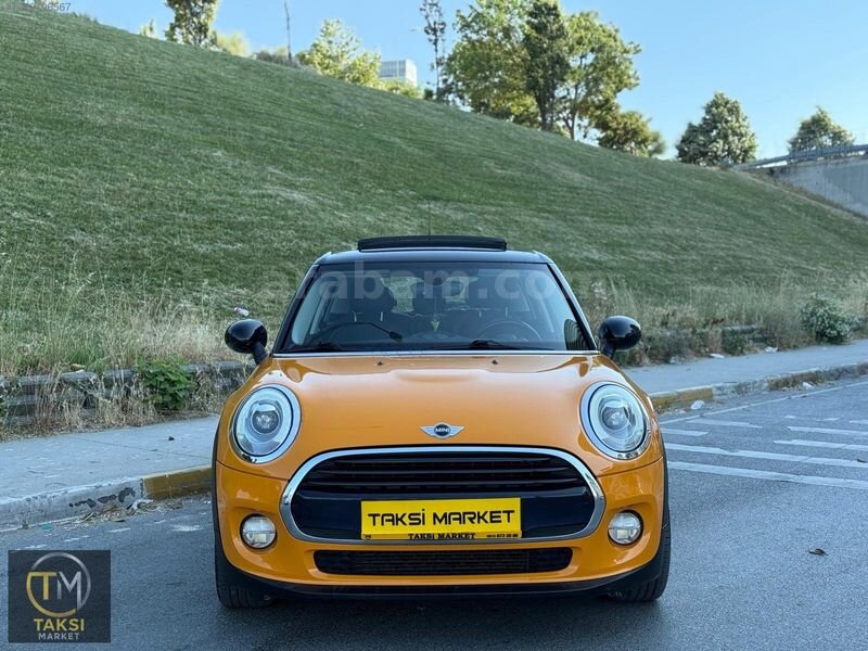 Galeriden Mini Cooper 1.5 D Pepper 2017 Model İstanbul 109.000 km Turuncu