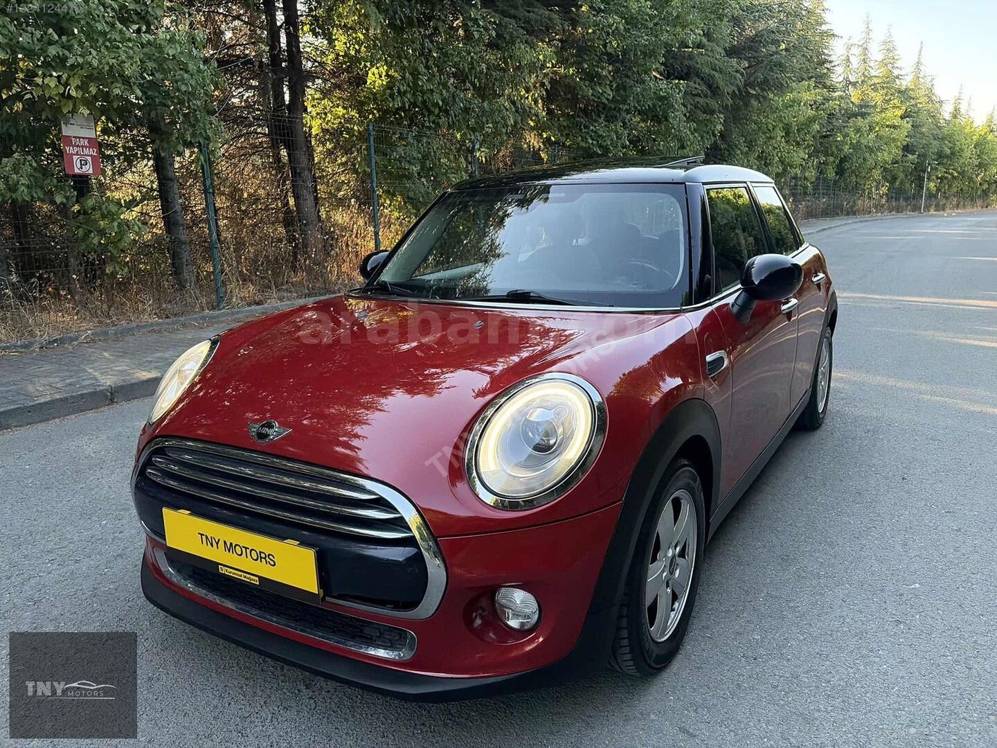 Galeriden Mini Cooper 1.5 D Pepper 2015 Model İstanbul 84.000 km Kırmızı 2