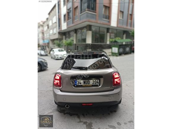 MINI COOPER SIGNATURE