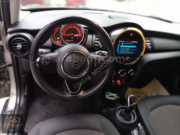 MINI COOPER SIGNATURE