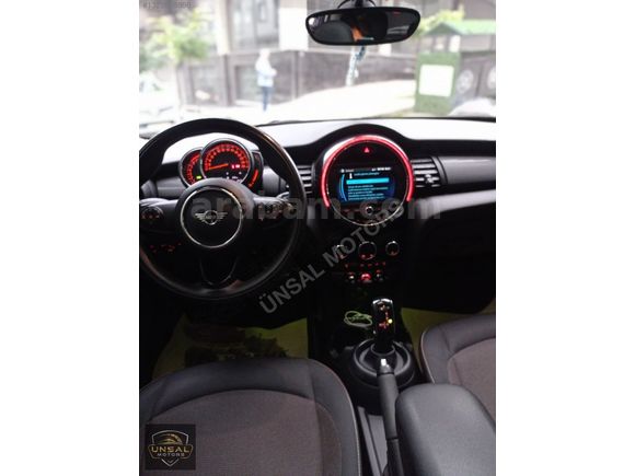 MINI COOPER SIGNATURE
