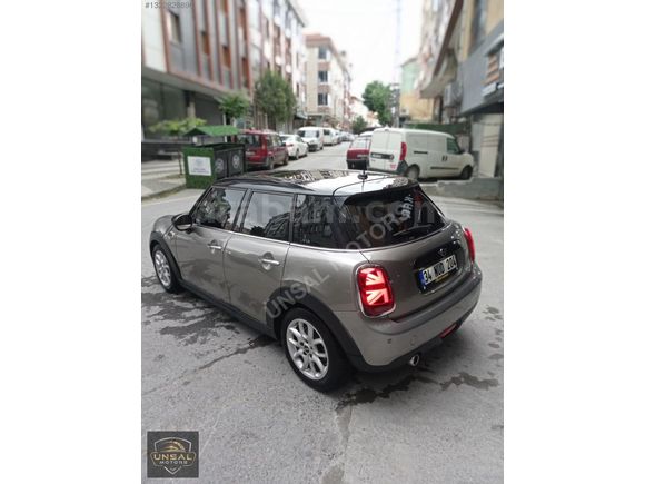 MINI COOPER SIGNATURE