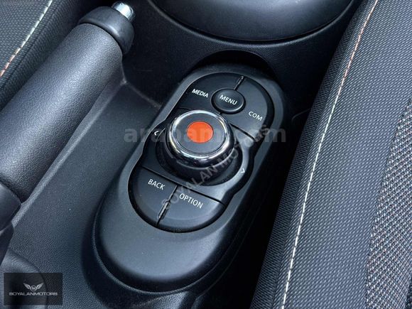 2020 MİNİ COOPER SİGNATURE 63.000 KM'DE CAM TAVAN+KAMERA+H.SABİT