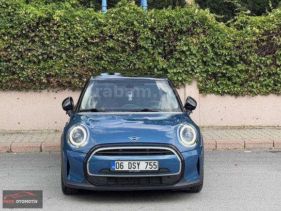 BOYASIZ 2021 MİNİ COOPER CLASSİC CAM TAVANLI