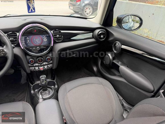 BOYASIZ 2021 MİNİ COOPER CLASSİC CAM TAVANLI