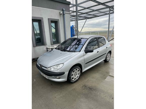 Sahibinden Peugeot 206 1.4 XT 2003 Model 