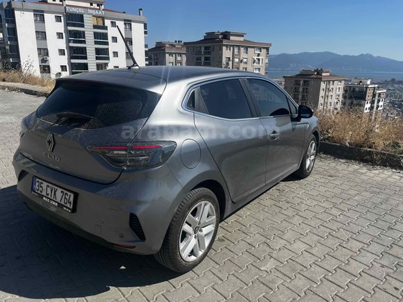 Sahibinden Renault Clio 1.0 TCe Evolution 2025 Model 