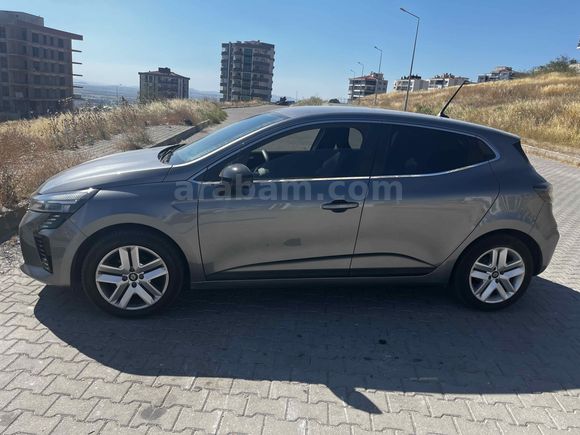 Sahibinden Renault Clio 1.0 TCe Evolution 2025 Model 