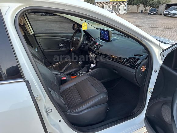 Fluence 1.5 dCi Icon 2016 Model HATASIZ BOYASIZ EMSALSİZ TEMİZLİKTE