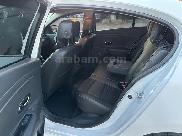 Fluence 1.5 dCi Icon 2016 Model HATASIZ BOYASIZ EMSALSİZ TEMİZLİKTE