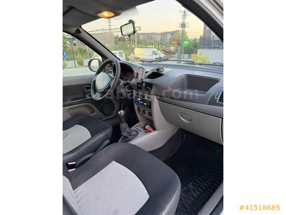 UYSAL'DAN 1.5 DCİ 232.*** KMDE EMSALSİZ TEMİZLİKTE KLİMALI