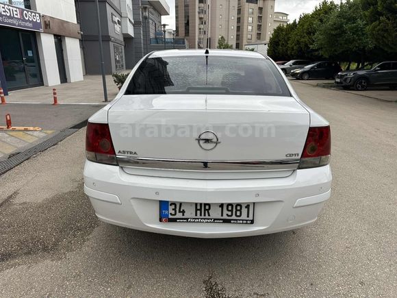 2011 OPEL ASTRA 1.3 DİZEL 106 BİN KM ENJOY 111