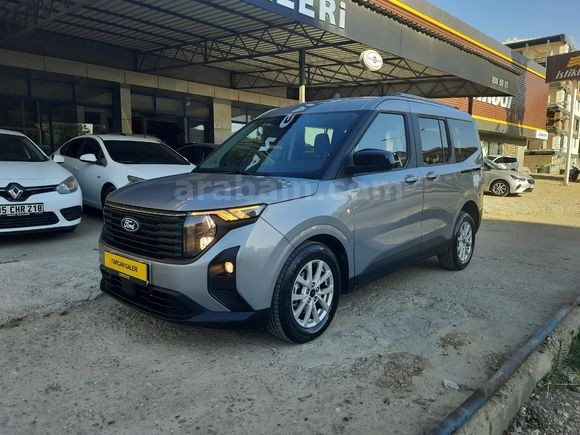 Galeriden Ford Tourneo Courier 1.0 EcoBoost Titanium 2025 Model İzmir