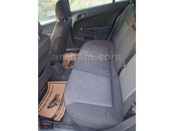 Opel Astra 2009 Model