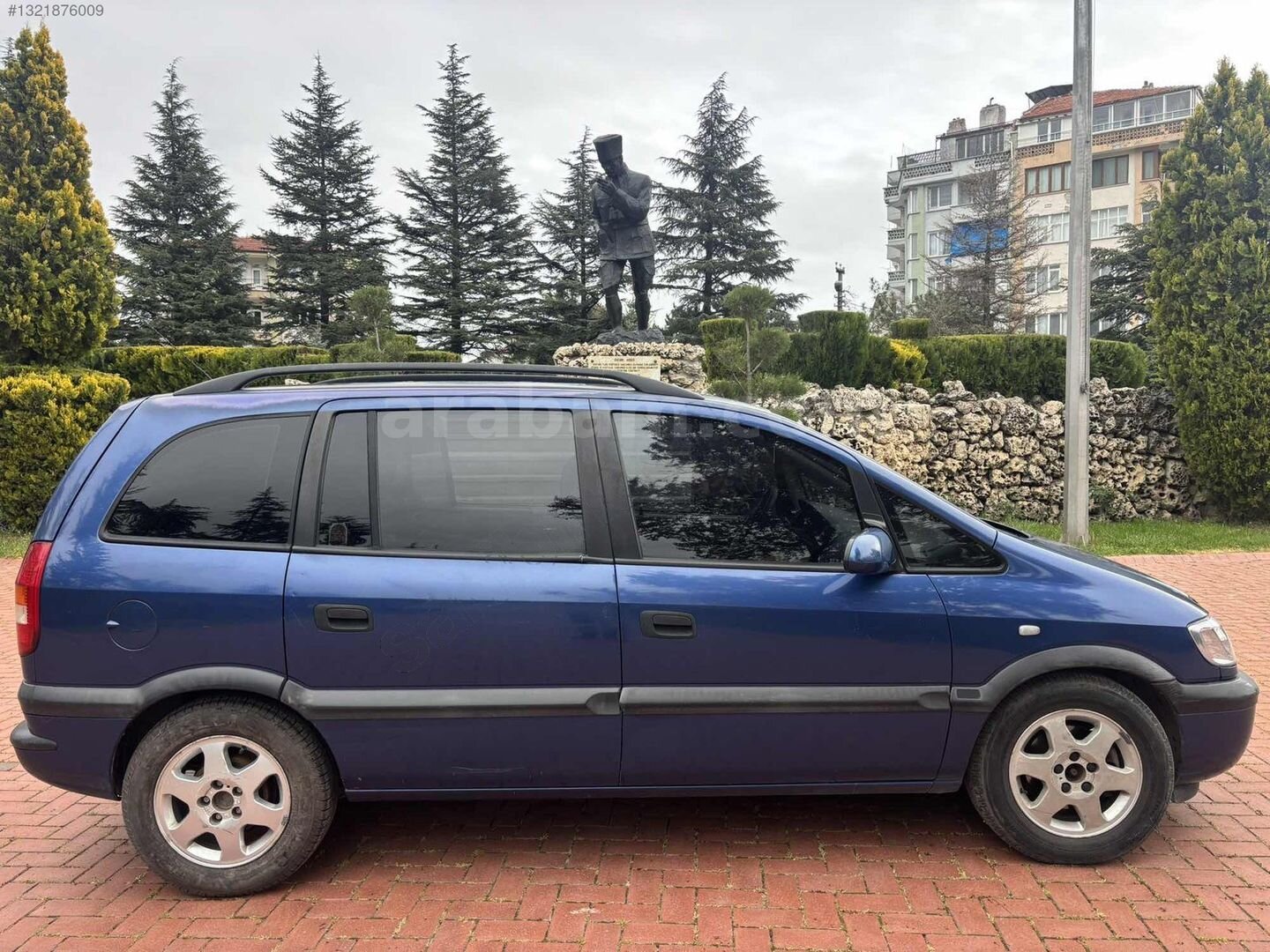 Galeriden Opel Zafira 1.6 Elegance 2002 Model Afyonkarahisar 289.900 km Mavi 3