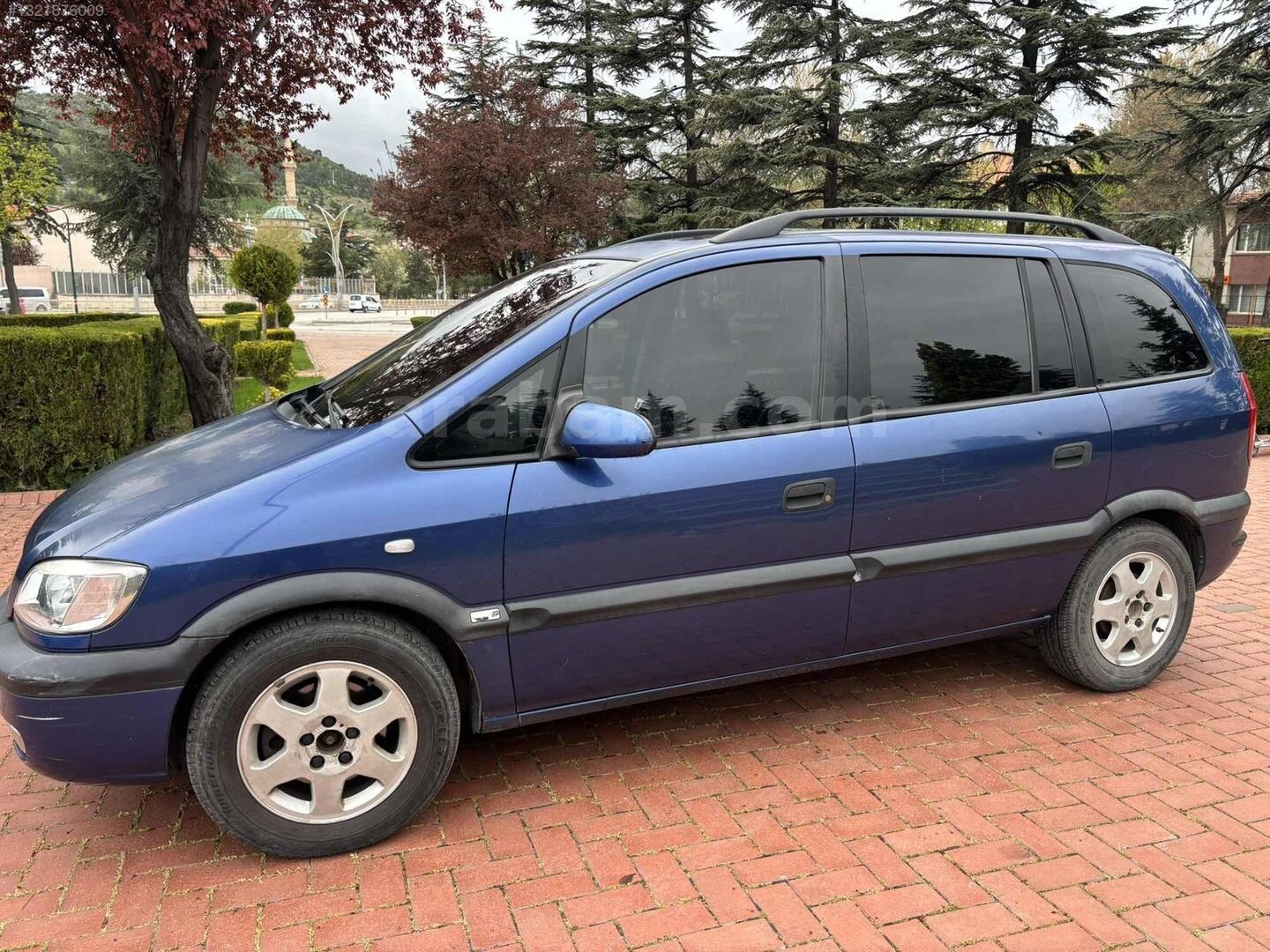Galeriden Opel Zafira 1.6 Elegance 2002 Model Afyonkarahisar 289.900 km Mavi 5
