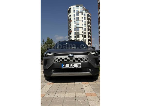 Sahibinden Toyota Corolla Cross 1.8 Hybrid Passion 2025 Model 
