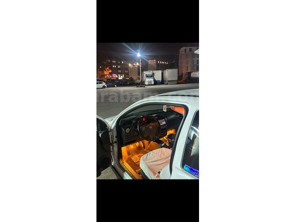 Dolumu Dolu Opel Corsa 