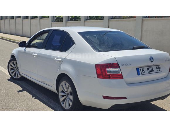 Sahibinden Skoda Octavia 1.6 TDI Ambition 2016 Model  149650 km Beyaz