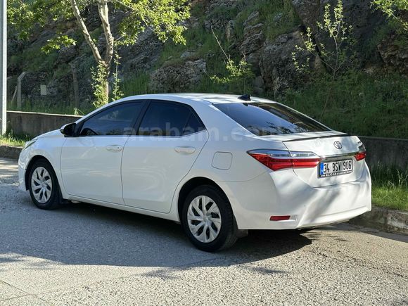 Sahibinden Toyota Corolla 1.4 D-4D Touch 2018 Model 