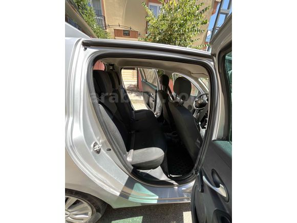 Sahibinden Renault Clio 1.2 Extreme 2010 Model İstanbul