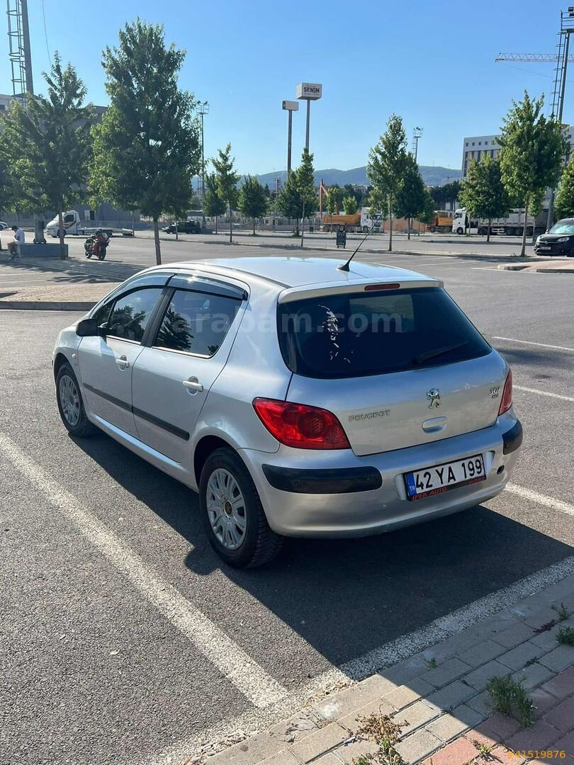 Galeriden Peugeot 307 1.6 HDi Comfort 2006 Model Kocaeli 375.000 km Gri 3