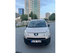 Sahibinden Peugeot Partner 1.6 HDI Adventure 2011 Model  280.000 km Bej