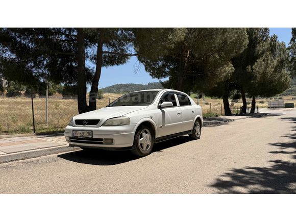 Temiz  Opel Astra 1.6 CD 2000 Model