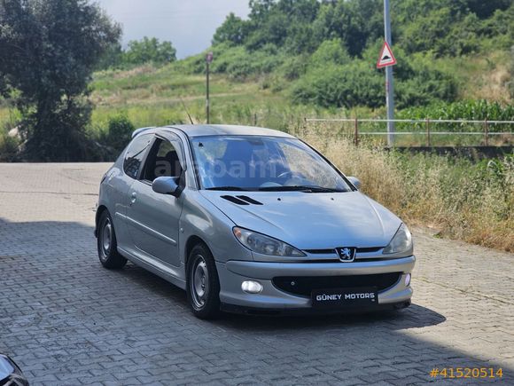 GÜNEYMOTORS | 2004 PEUGEOUT 206 1.6 QUİKSİLVER MANUEL