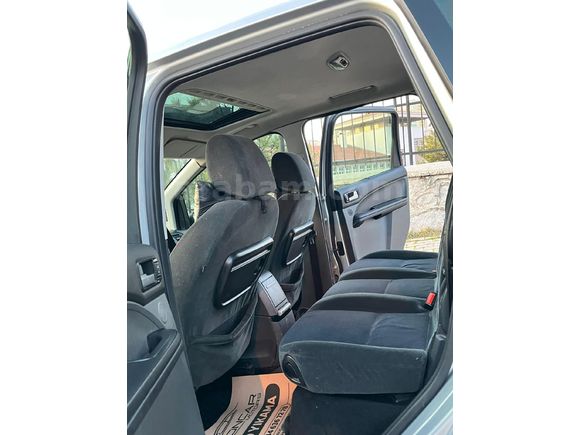Sahibinden Ford C-Max 1.6 TDCi Ghia 2005 Model