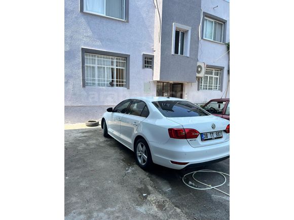Sahibinden Volkswagen Jetta 1.6 TDi Comfortline 2013 Model  295.000 km Beyaz