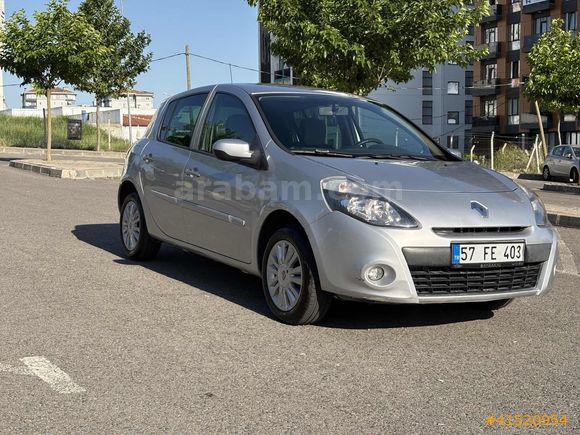 Vegas Garage'den 2011 Clio Extreme 83 Bin Km 4 Lastik Sıfır