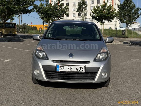 Vegas Garage'den 2011 Clio Extreme 83 Bin Km 4 Lastik Sıfır