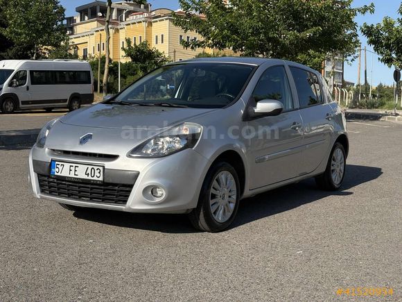 Vegas Garage'den 2011 Clio Extreme 83 Bin Km 4 Lastik Sıfır
