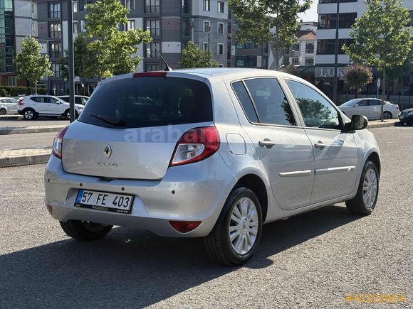 Vegas Garage'den 2011 Clio Extreme 83 Bin Km 4 Lastik Sıfır