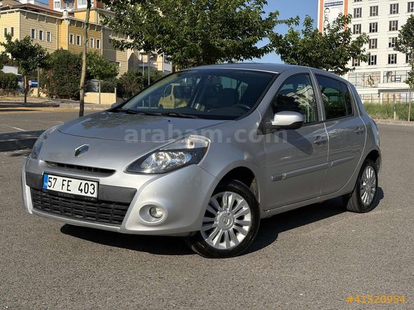 Vegas Garage'den 2011 Clio Extreme 83 Bin Km 4 Lastik Sıfır