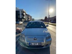Sahibinden Toyota Avensis 2.0 Comfort 2005 Model  246.000 km Gri (Gümüş)