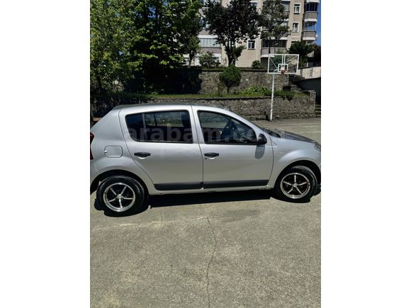 Sahibinden Dacia Sandero 1.2 Ambiance 2012 Model 
