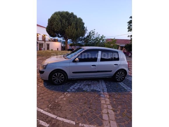 Sahibinden Renault Clio 1.4 Dynamique 2004 Model
