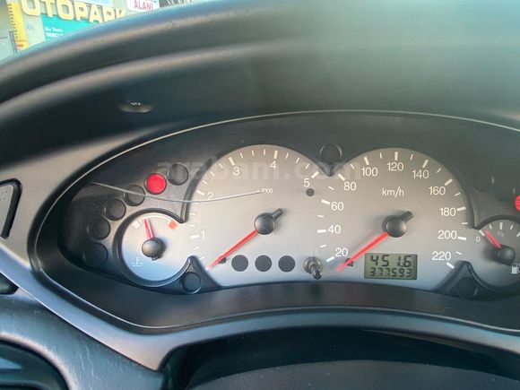 Sahibinden Ford Focus 1.8 TDCi Ghia 2001 Model 