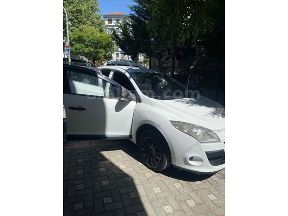 Sahibinden Renault Megane 1.5 dCi Authentique 2011 Model 