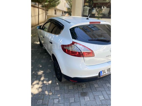 Sahibinden Renault Megane 1.5 dCi Authentique 2011 Model 