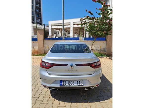 Öğretmenden temiz Renault Megane 1.3 TCe Icon 2025 Model