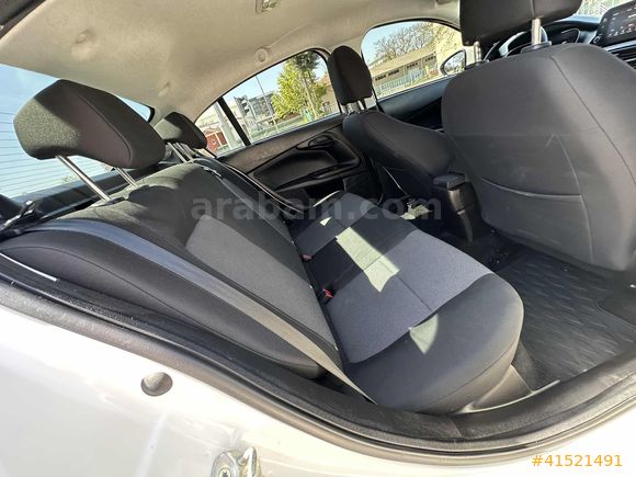 BOYASIZ!! 2024 FİAT EGEA 1.4 FİRE 95PS EASY PLUS 37.000 KM DE