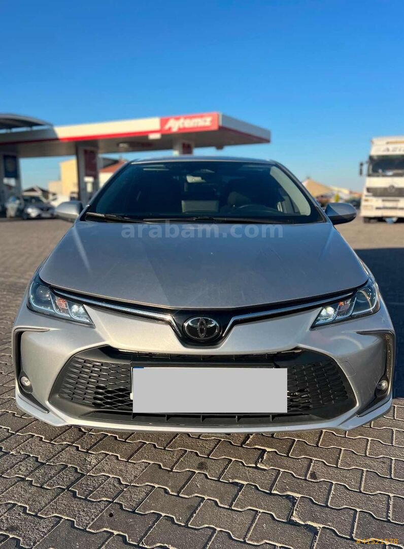 Galeriden Toyota Corolla 1.5 Dream X-Pack 2023 Model Malatya 95.000 km Gri 3