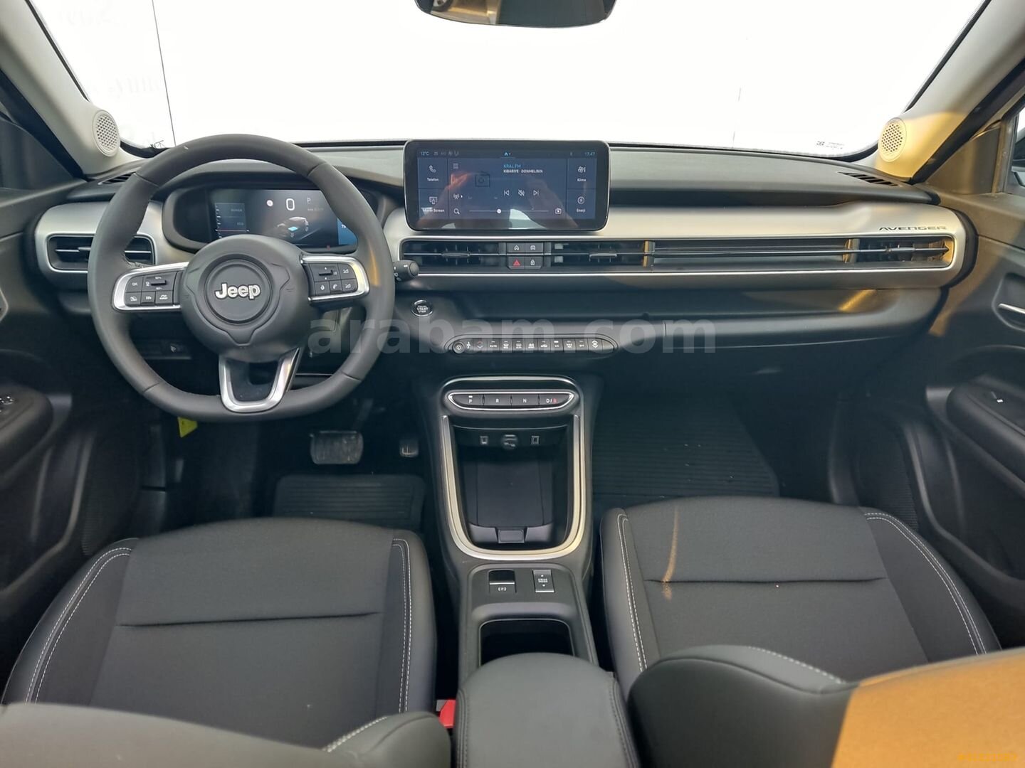 Galeriden Jeep Avenger Electric Summit 2025 Model Konya 6.001 km Beyaz 7