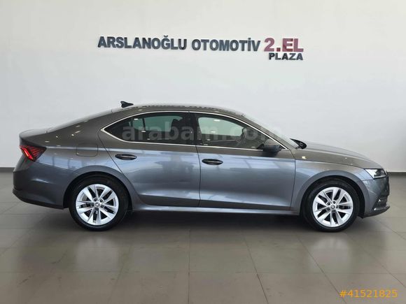 HYUNDAİ BAYİ ARSLANOĞLU DAN OCTAVİA 1.5 TSI e-Tec PREMİUM DSG